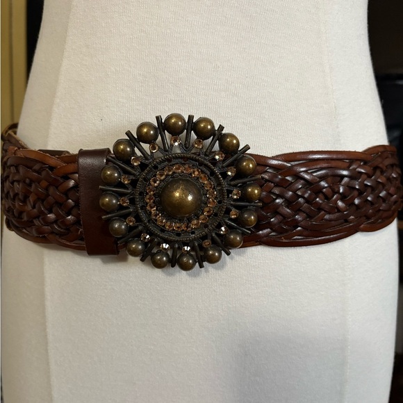 Black & Brown brown leather statement belt. Length is 43 inches. Large buckle. - Picture 1 of 14